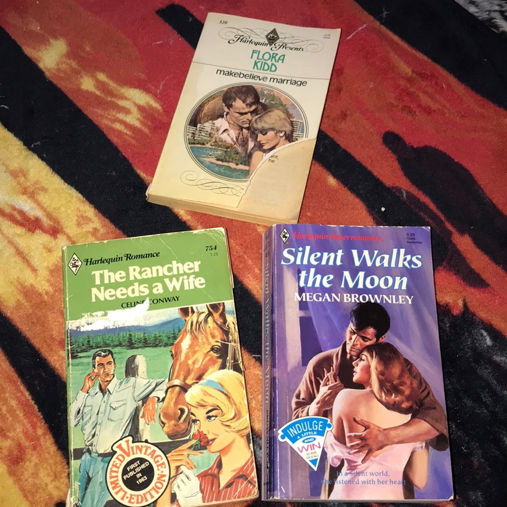 romance paperback bundle 3 books